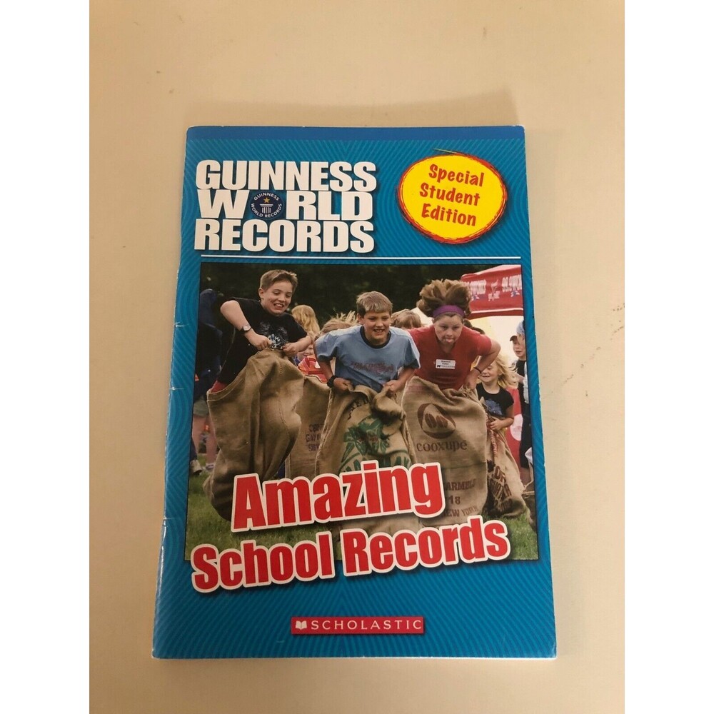 Amazing‎ School Records: Scholastic Paperback Book-Special Student Edition